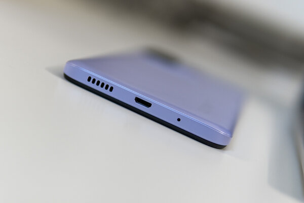 Рейтинг лучших бюджетных смартфонов до 10000 рублей: какой купить в 2024 — 4. Xiaomi Redmi 12C (4/128 ГБ). 3